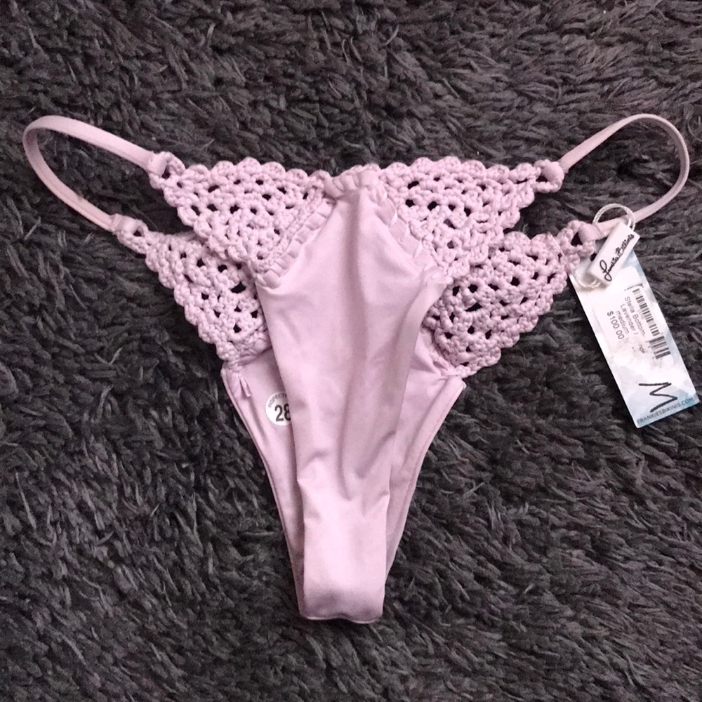 Frankie’s Bikinis Size MEDIUM bottom